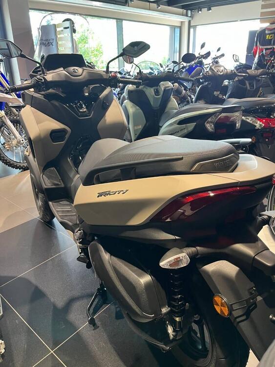 Yamaha Tricity 300 (2021 - 24) (2)