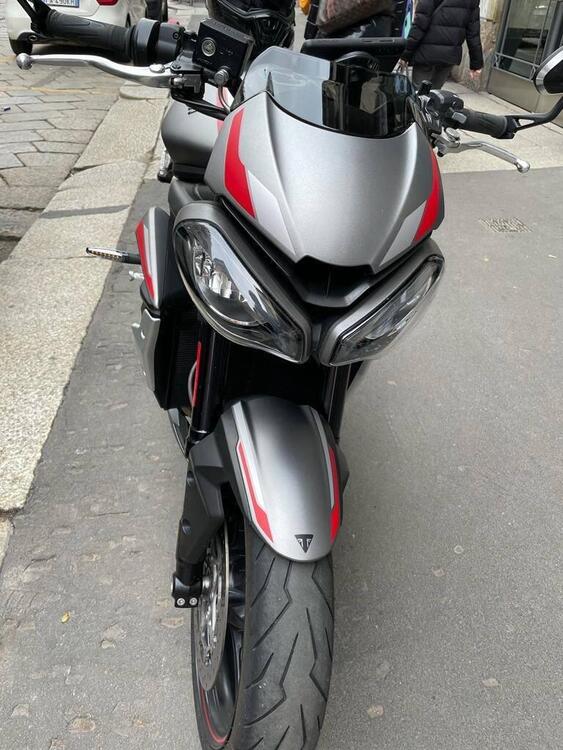 Triumph Street Triple R (2020 - 23) (4)