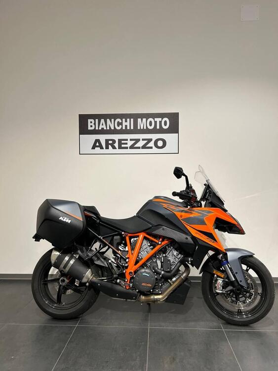 KTM 1290 Super Duke GT (2022 - 24)