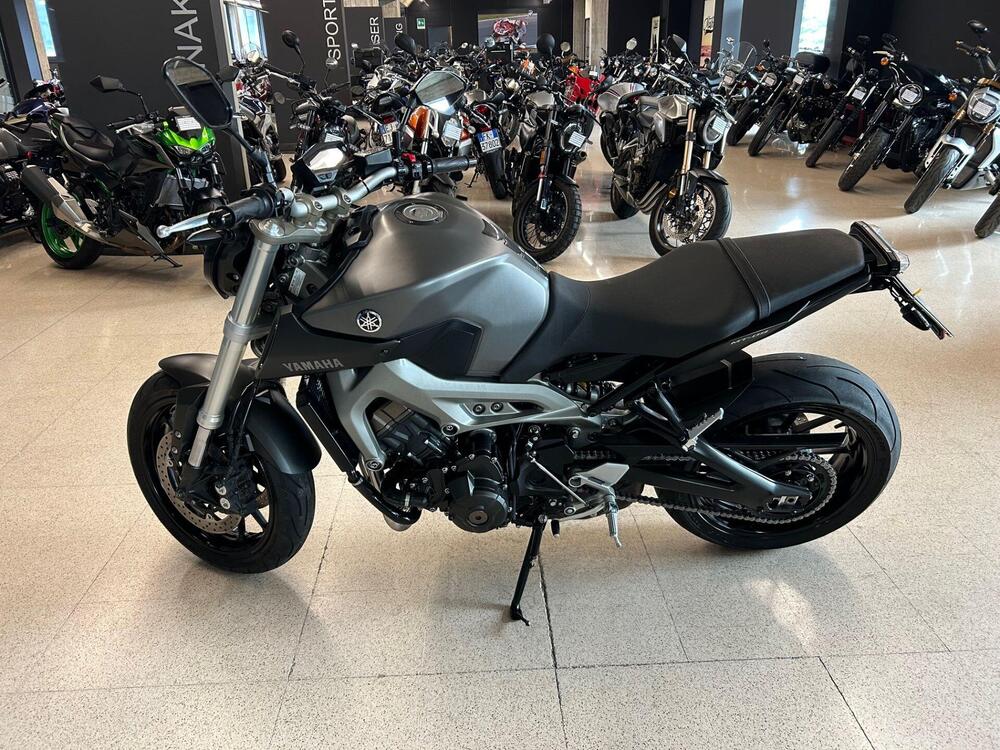 Yamaha MT-09 (2013 - 15) (2)