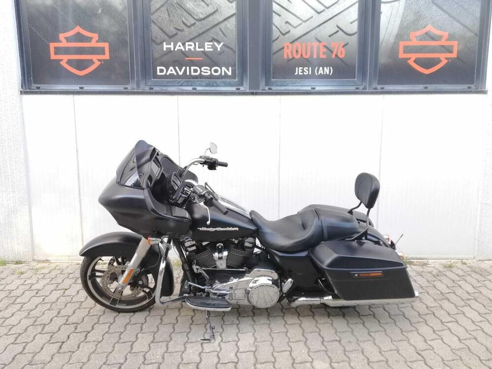 Harley-Davidson 107 Road Glide Special (2017 - 18) - FLTRXS (2)