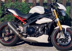 Triumph Speed Triple 1050 R ABS (2011 - 15) usata