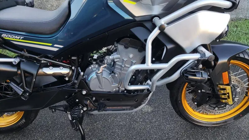 CFMOTO 800MT Touring (2022 - 26) (6)
