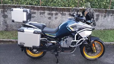 CFMOTO 800MT Touring (2022 - 26) usata