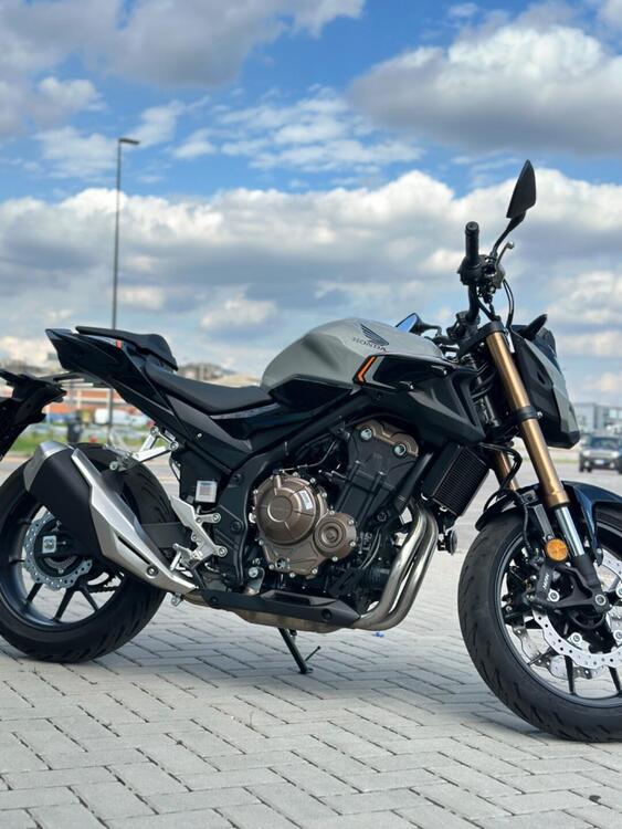 Honda CB 500 F (2022 - 23) (4)