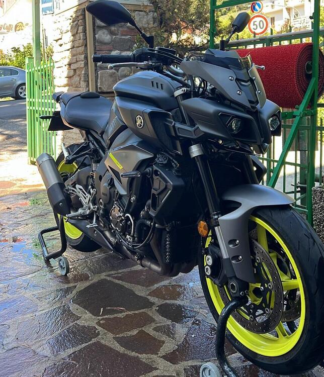 Yamaha MT-10 (2017 - 20) (3)