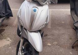 Piaggio Beverly 350 SportTouring ie ABS (2011 - 17) usata