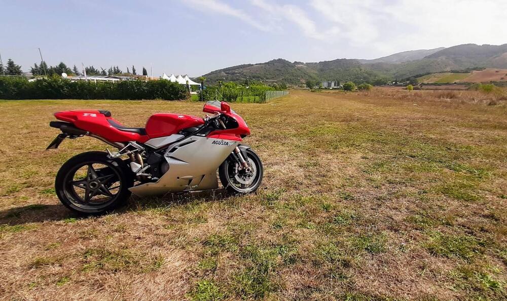 MV Agusta F4 750 S (2000 - 02)