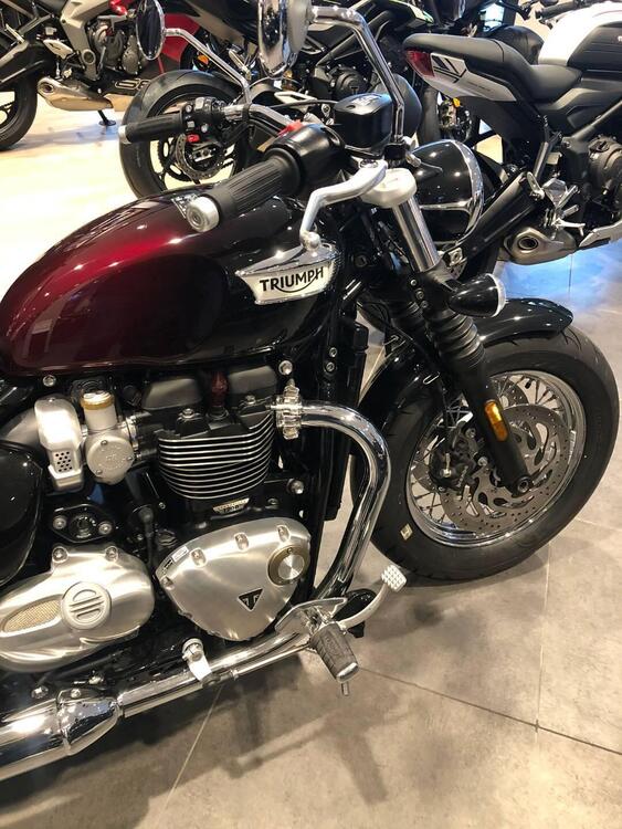 Triumph Bonneville Speedmaster 1200 Stealth Edition (2024) (4)