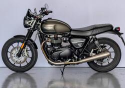 Triumph Street Twin 900 (2021 - 22) usata