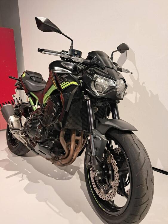 Kawasaki Z 900 (2021 - 24) (4)