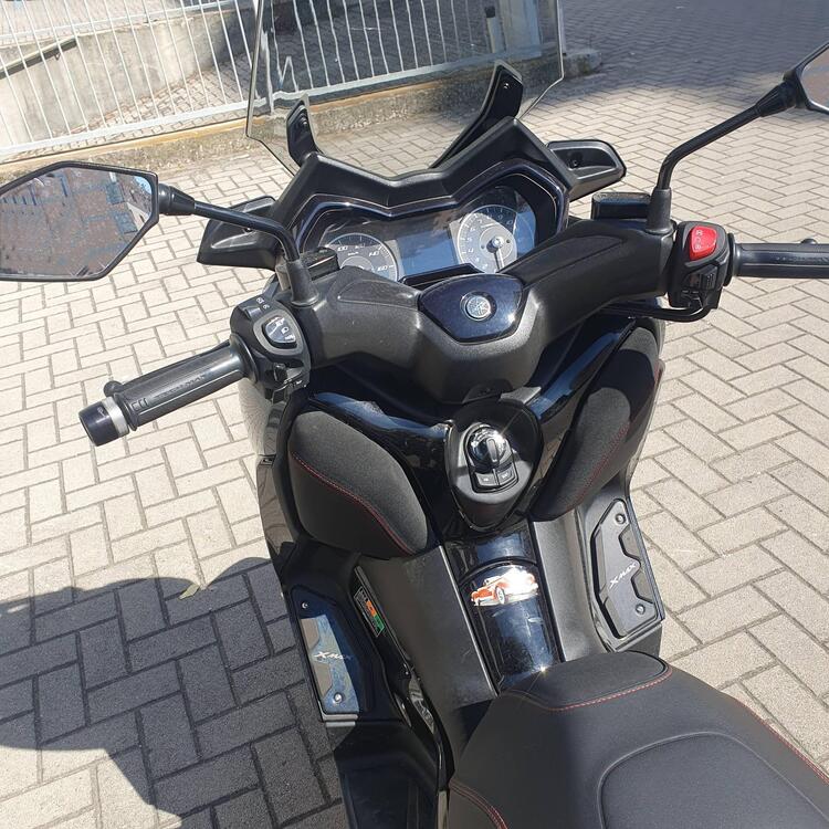 Yamaha X-Max 125 Tech Max (2021 - 24) (4)