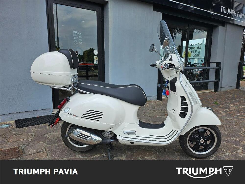 Vespa GTS 300 Hpe (2019)