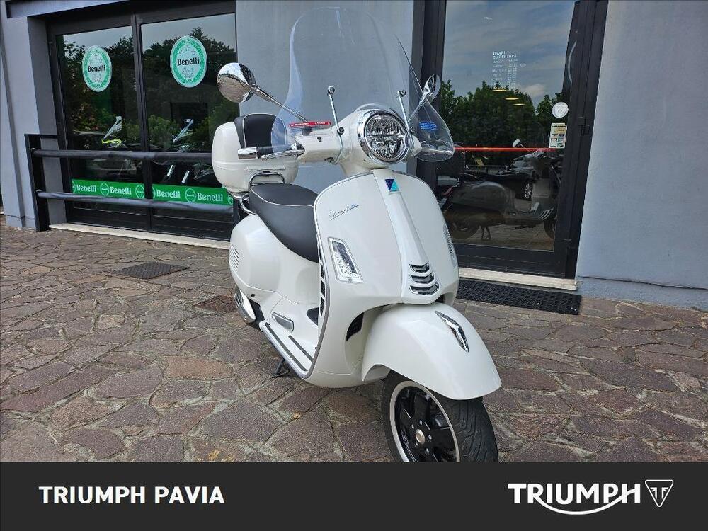 Vespa GTS 300 Hpe (2019) (2)