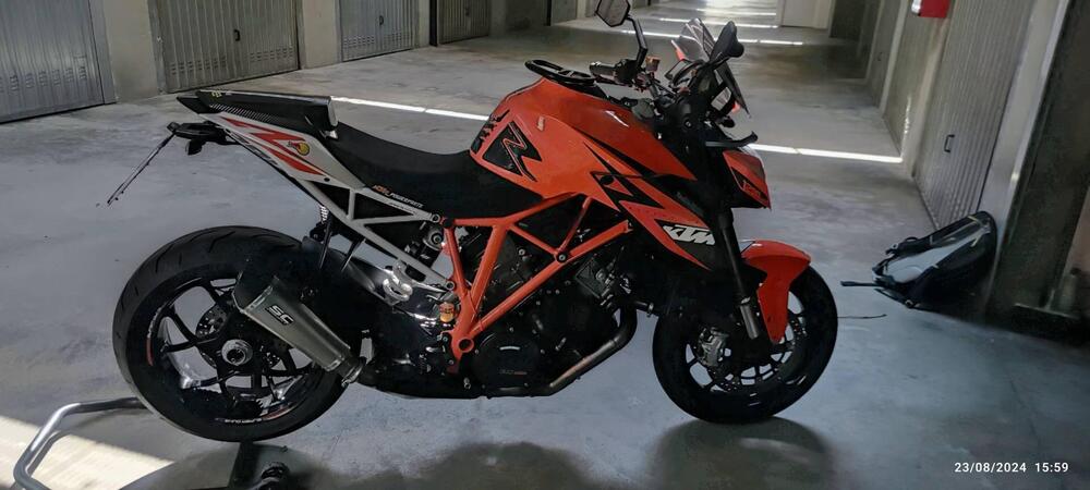 KTM 1290 Super Duke R ABS (2014 - 16) (4)