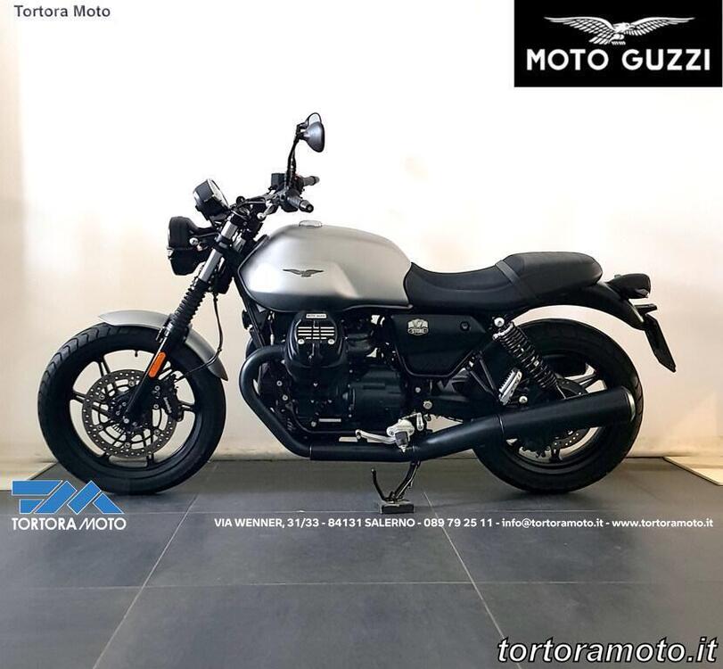 Moto Guzzi V7 Stone (2021 - 24)