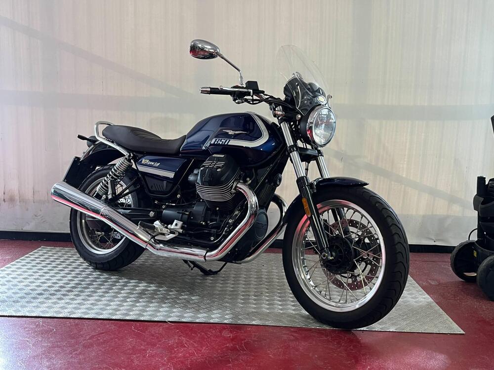 Moto Guzzi V7 Special (2021 - 24)