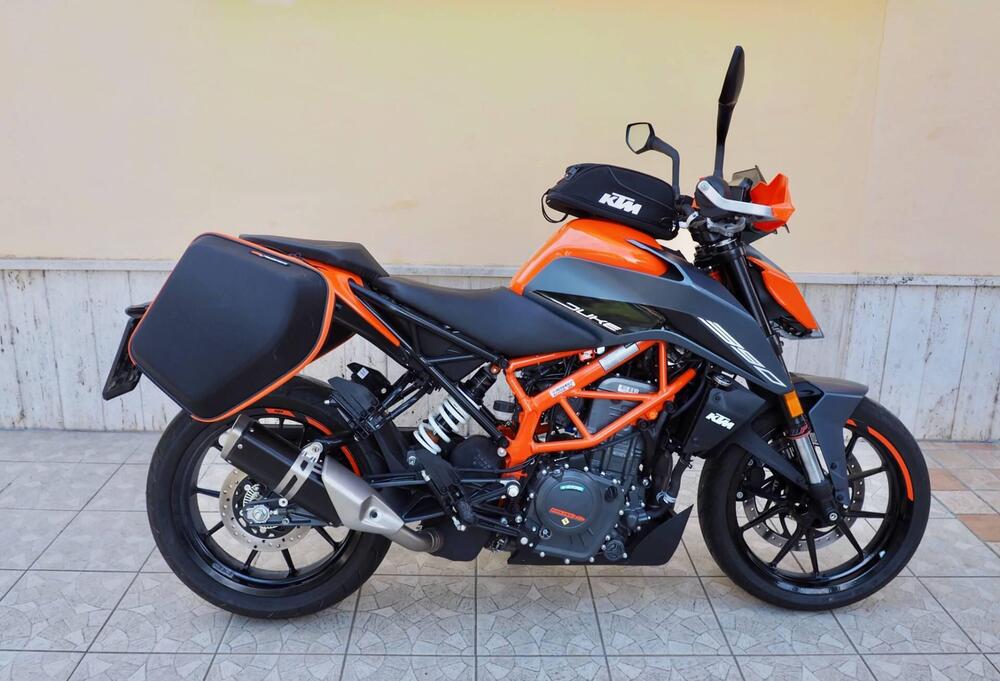 KTM 390 Duke (2021 - 23) (2)