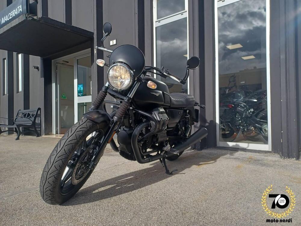 Moto Guzzi V7 III Stone (2017 - 20) (3)