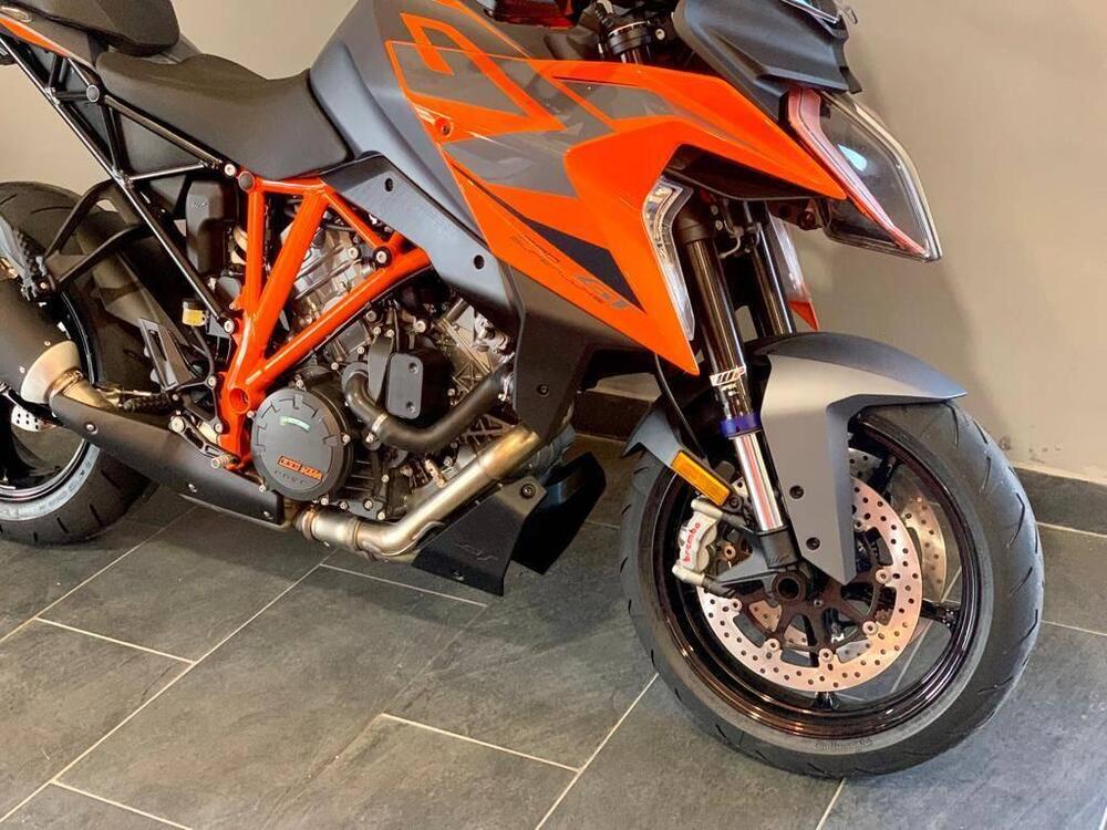 KTM 1290 Super Duke GT (2022 - 24) (5)