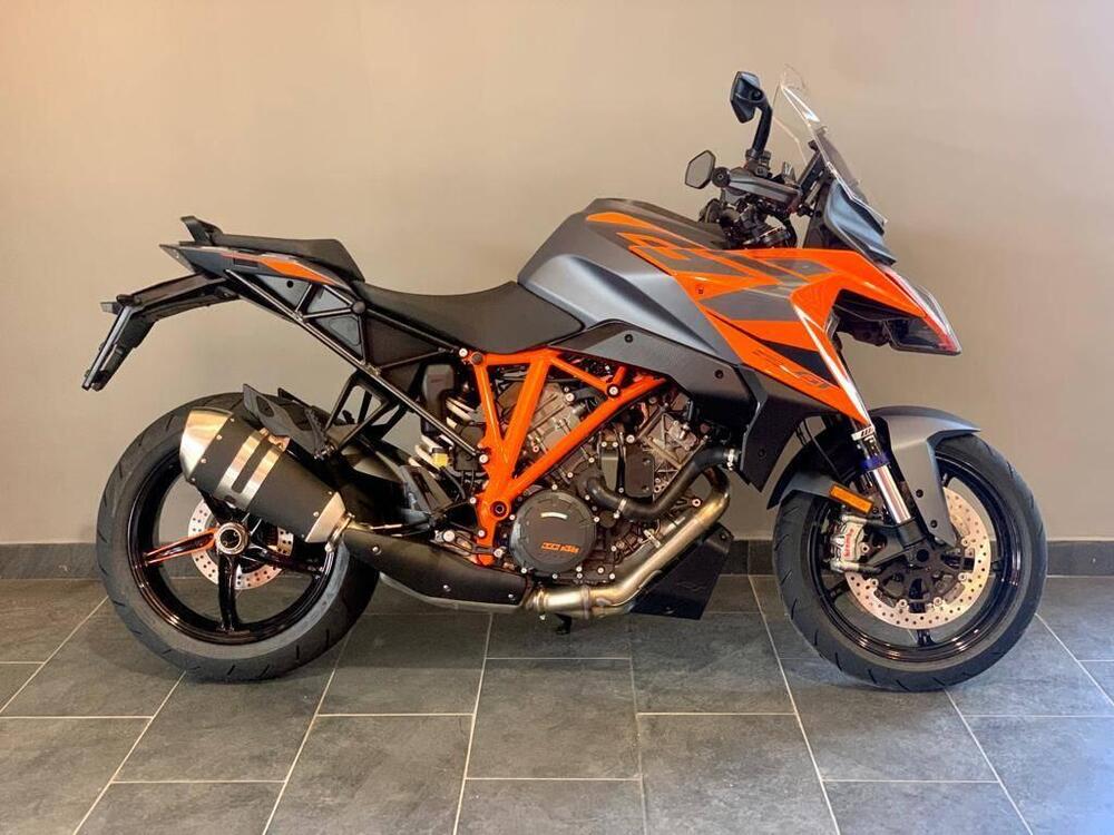 KTM 1290 Super Duke GT (2022 - 24) (2)