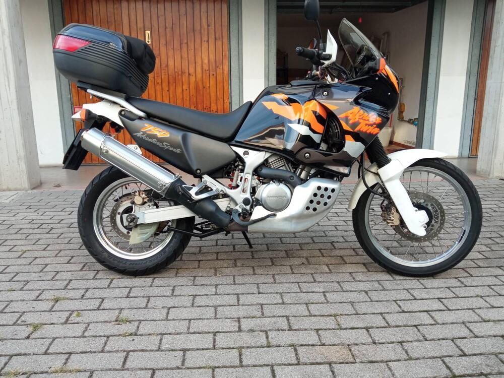 Honda AFRICA TWIN XRV 750 (1996-02)