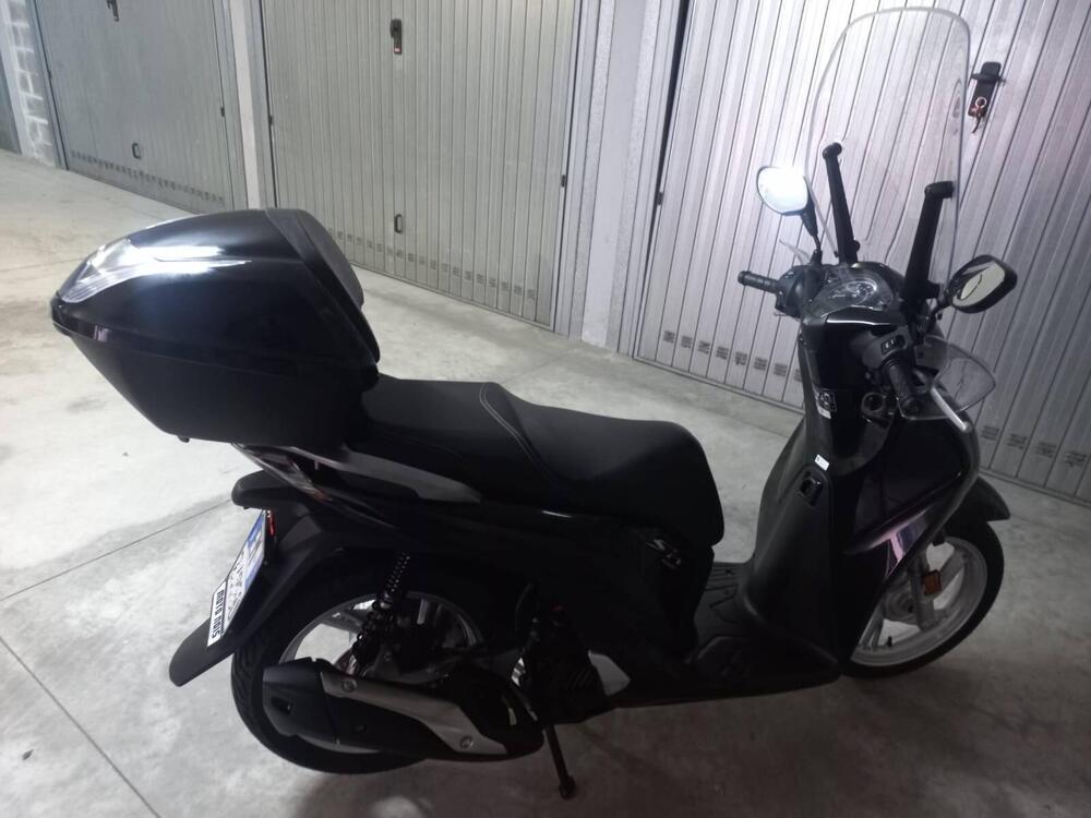 Honda SH 150 i (2017 - 19) (2)