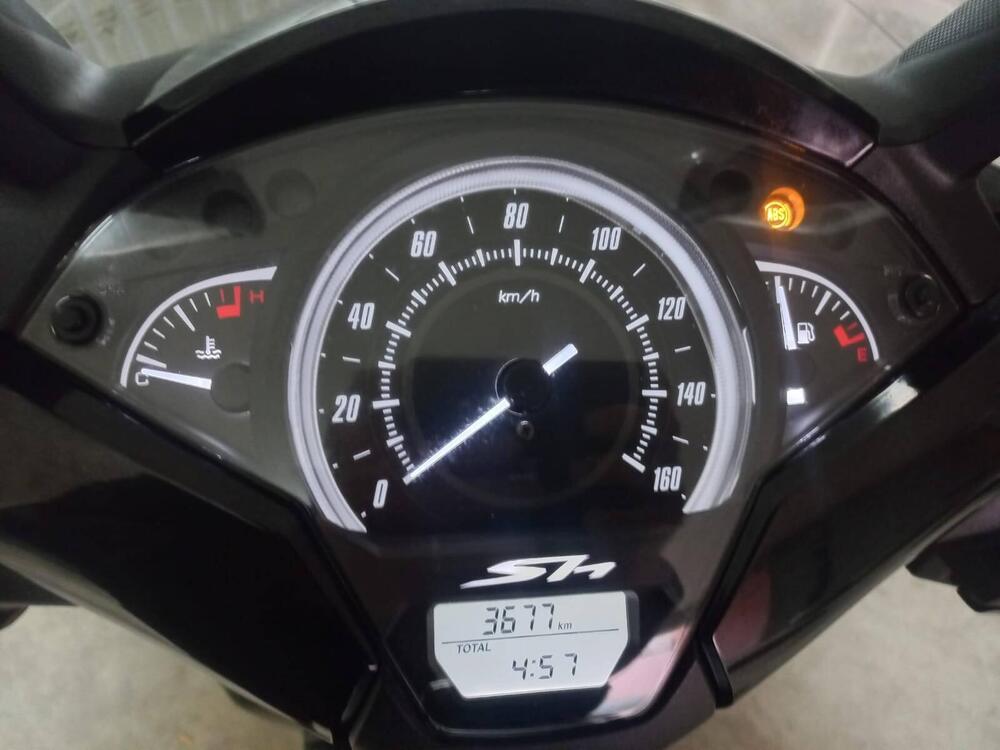 Honda SH 150 i (2017 - 19) (4)