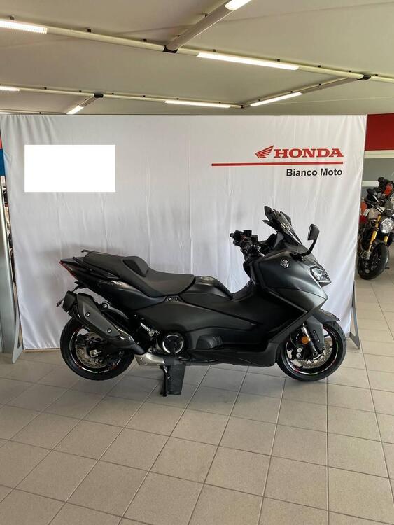 Yamaha T-Max 560 (2022 - 24) (2)