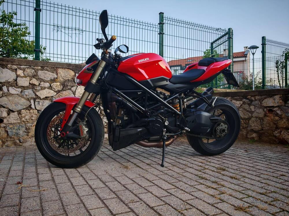 Ducati Streetfighter (2009 - 12) (3)