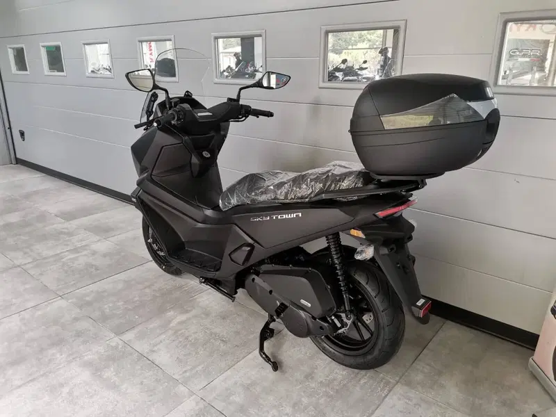 Kymco Skytown 125i (2024 - 26) (6)