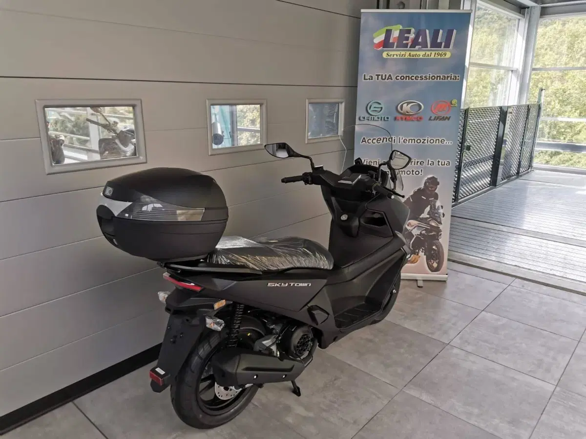 Kymco Skytown 125i (2024 - 26) (11)
