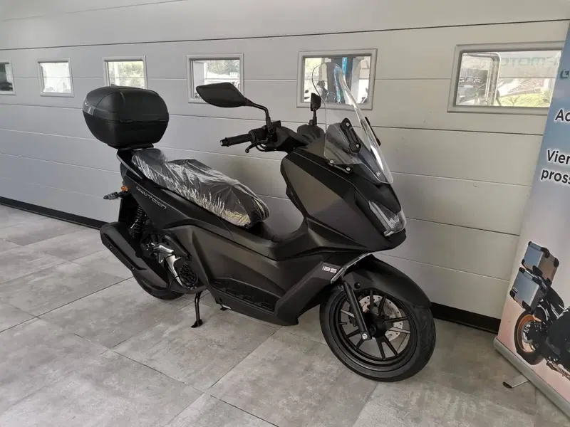 Kymco Skytown 125i (2024 - 26) (13)