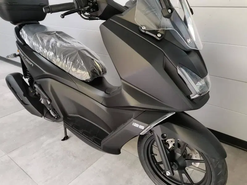 Kymco Skytown 125i (2024 - 26) (15)