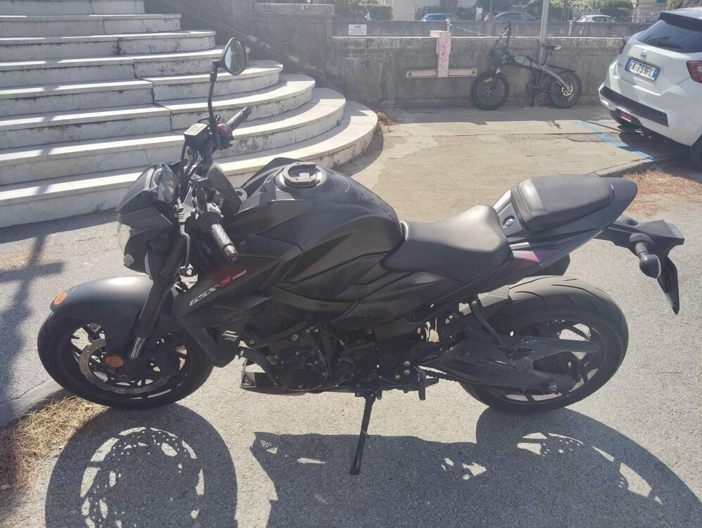 Suzuki GSX S 750 Yugen (2018 - 20) (3)