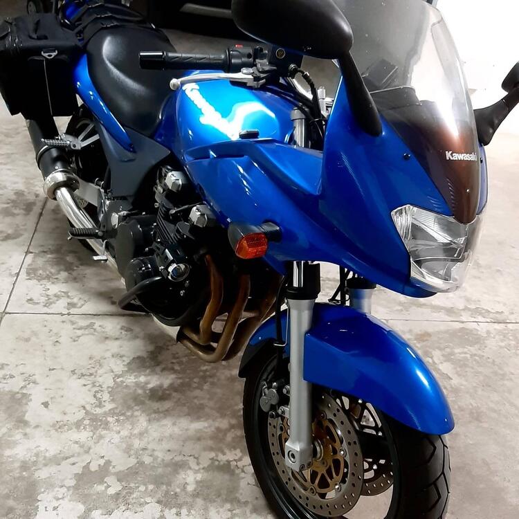 Kawasaki ZR 7S