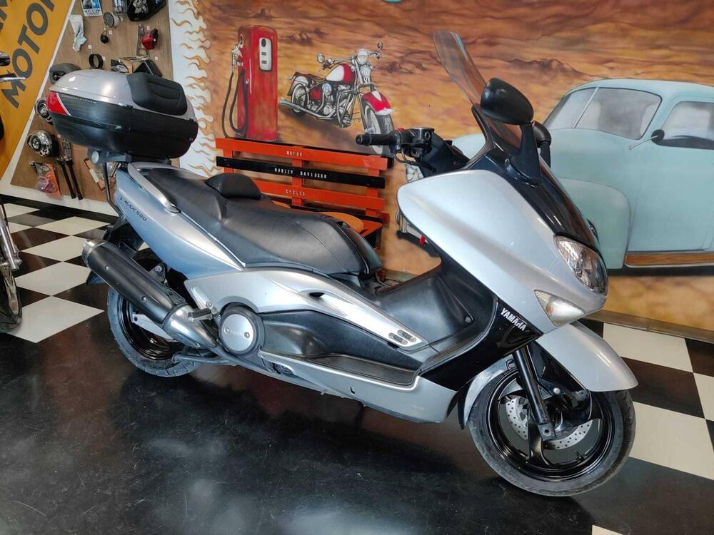 Yamaha T-Max 500 (2001 - 03) (2)