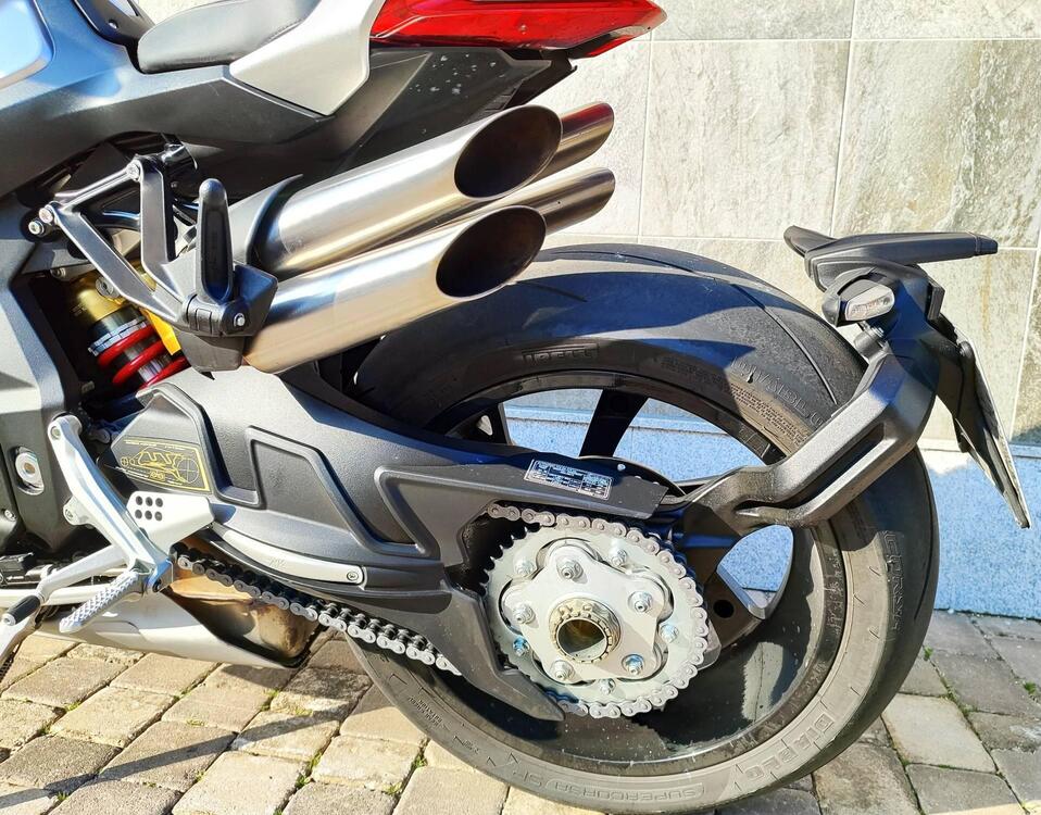 MV Agusta Brutale 1000 RS (2022 - 24) (2)