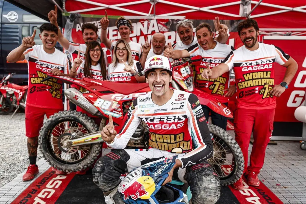 EnduroGP Francia. Grandinata di Campioni a Brioude. Josep Garcia, KTM, è Mondiale EnduroGP (10)