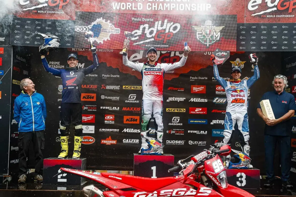 EnduroGP Francia. Grandinata di Campioni a Brioude. Josep Garcia, KTM, è Mondiale EnduroGP (13)