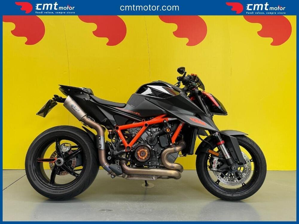 KTM 1290 Super Duke R (2021)