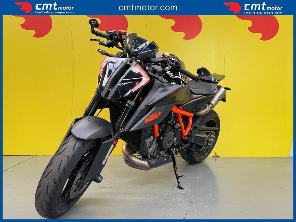 KTM 1290 Super Duke R (2021) (2)