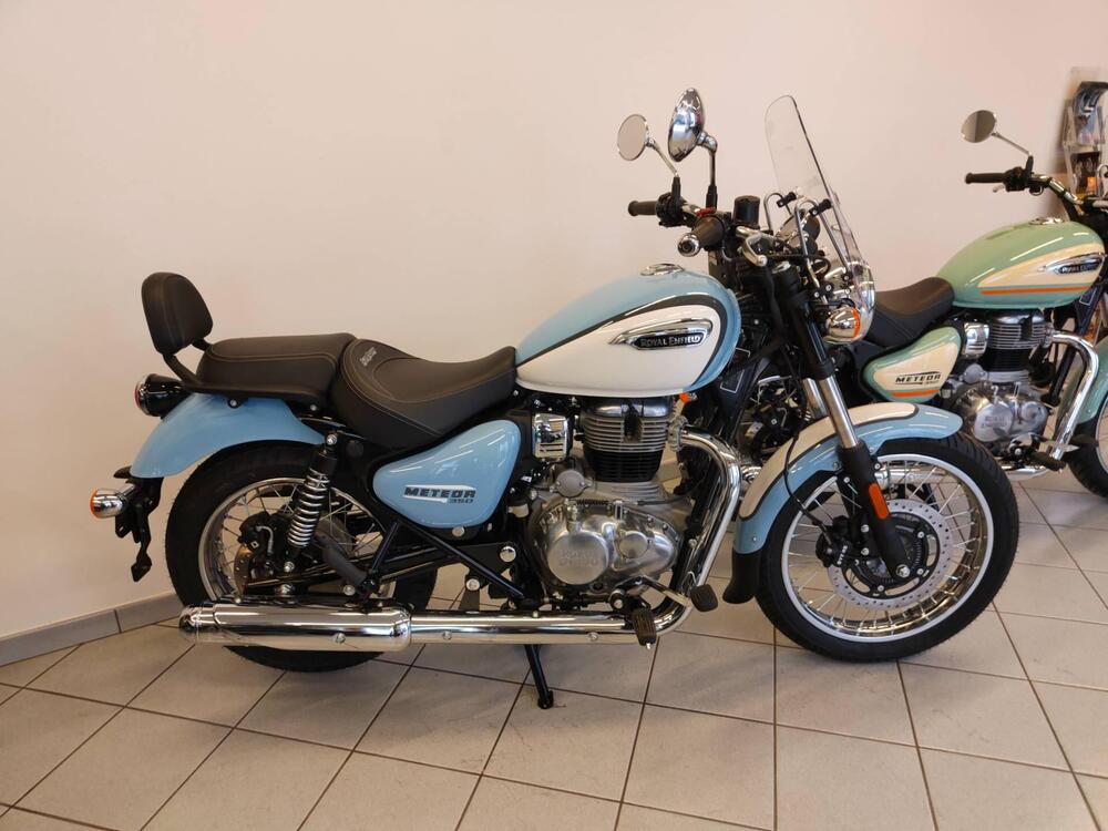 Royal Enfield Meteor 350 Aurora (2024) (5)