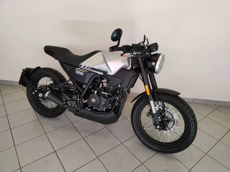 Brixton Motorcycles Crossfire 125 (2023 - 26) (2)
