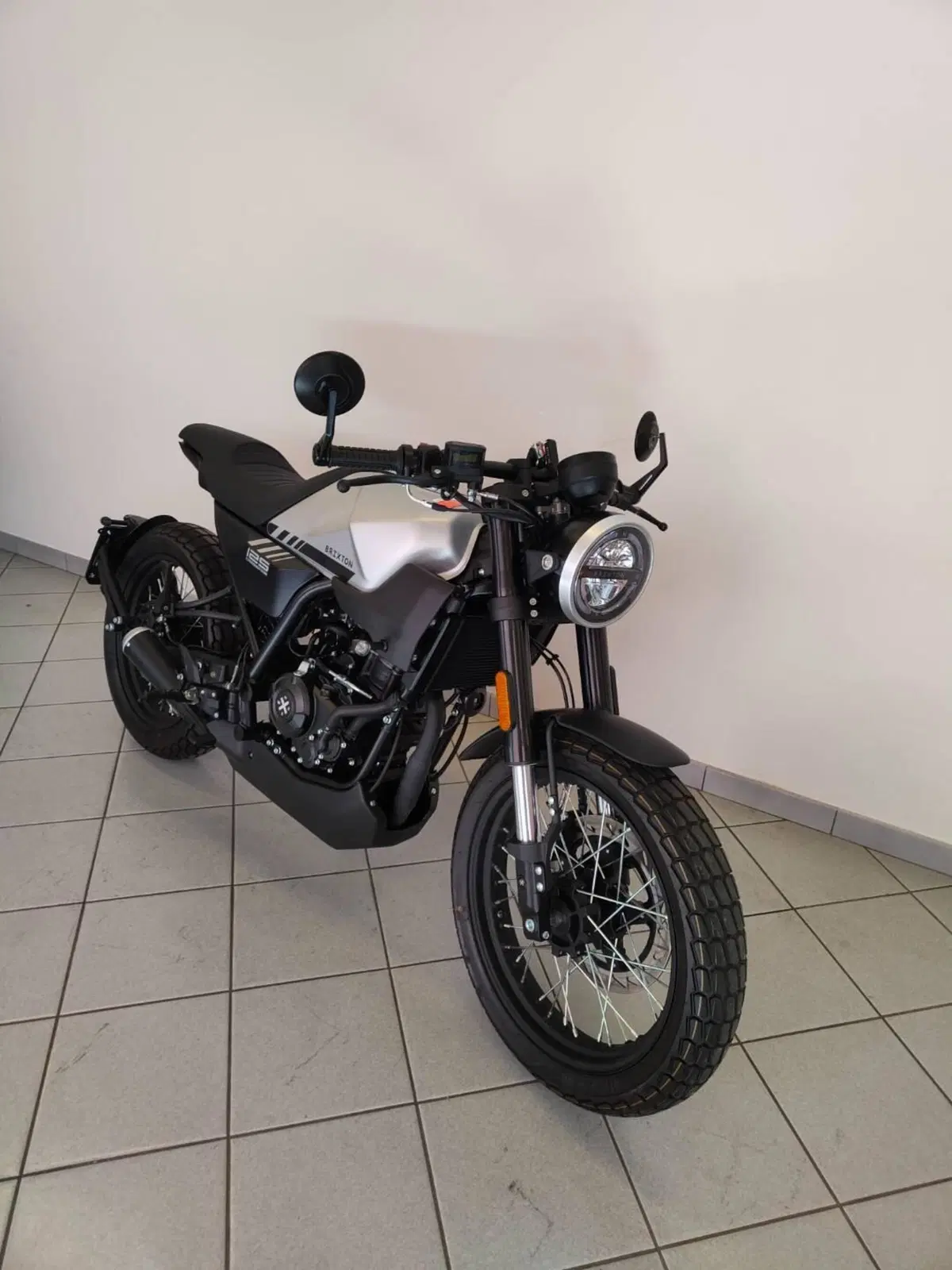 Brixton Motorcycles Crossfire 125 (2023 - 26) (4)