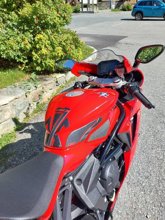 MV Agusta F3 800 Rosso (2021 - 23) (3)