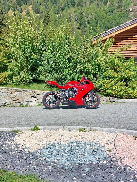 MV Agusta F3 800 Rosso (2021 - 23) (4)