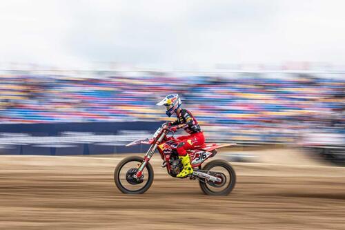 MXGP #19. GP Cina. Colpo di Scena. Gajser intrappolato in un incubo, Prado nuovo leader  [VIDEO] (5)