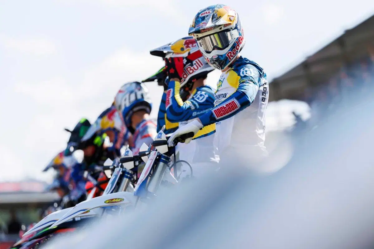 MXGP #19. GP Cina. Colpo di Scena. Gajser intrappolato in un incubo, Prado nuovo leader  [VIDEO] (13)