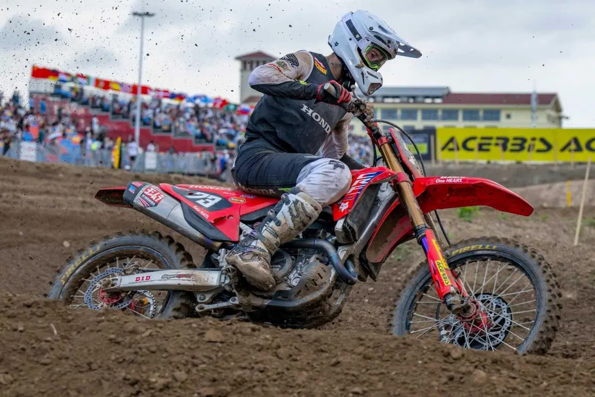 MXGP #19. GP Cina. Colpo di Scena. Gajser intrappolato in un incubo, Prado nuovo leader  [VIDEO] (21)